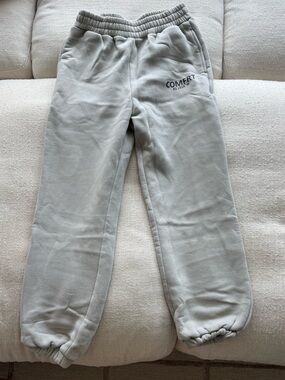 COMFRT Logo Tannish/Gray Sweatpants
